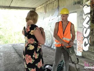 Giant grandmother gives head and boobjob to construction worker