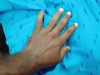 Tamil palace maid aunty humungous udders pressing and poking palace possessor sonnie