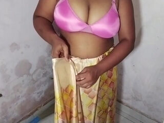 Devar Ne Bhabhi Ko Kapda Badalte Huye Dekha Phir Choda Khoob labyrinth Se With Devar Bhabhi