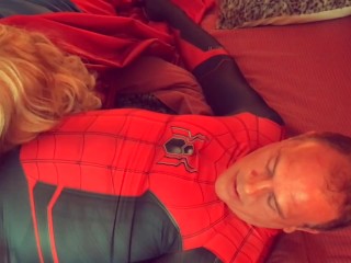 'Supergirl deepthroats Spiderman'