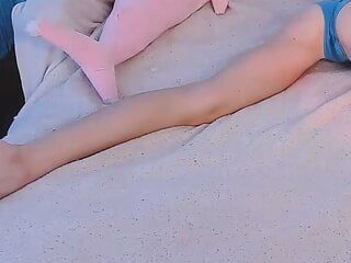 Cameltoe raw g-string getting off 19yo